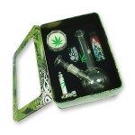pipes cannabis Famous Strains - Blueberry - Deluxe Gift Set with Mini Bubble Base Glass Bong