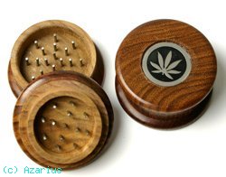 Moulins à Herbes cannabis Wooden grinder 